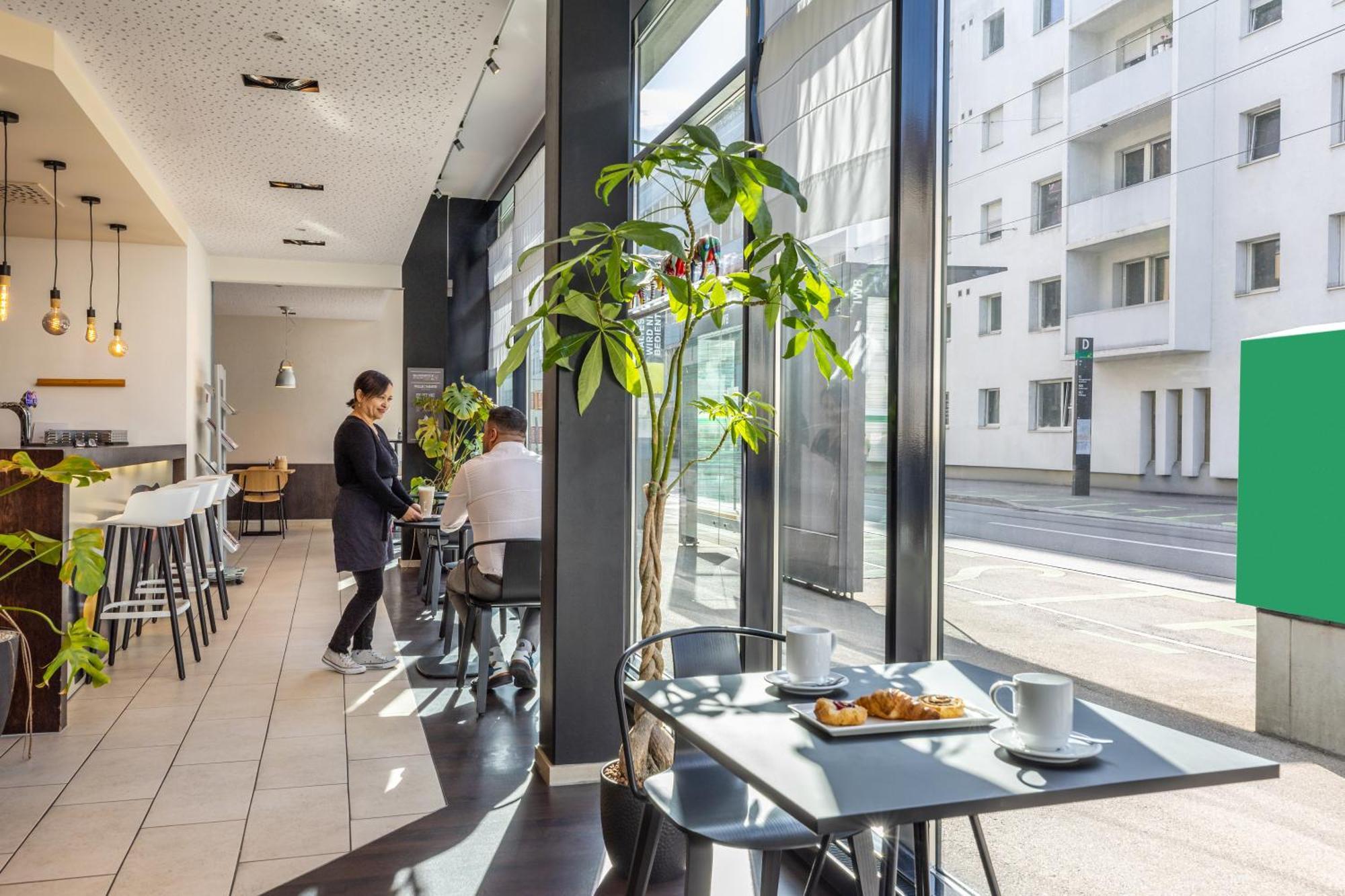 Ibis Basel Bahnhof Hotel Exterior photo